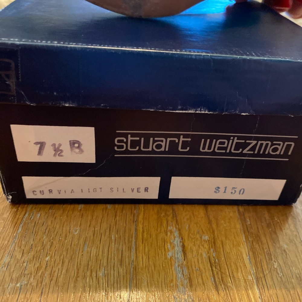 Stuart Weitzman - Picture 3 of 4